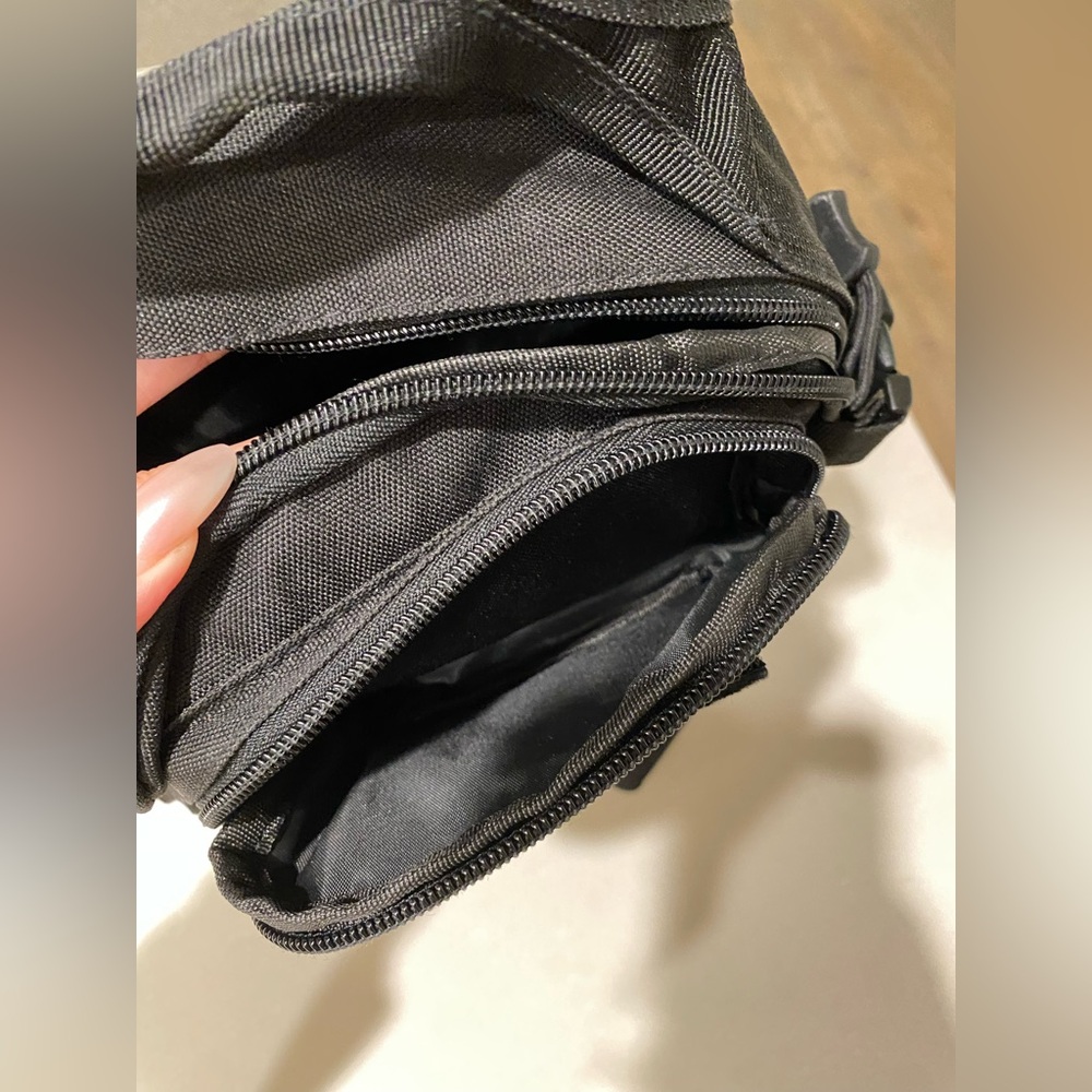 Black Tactical Sling Bag - Picture 7 of 12